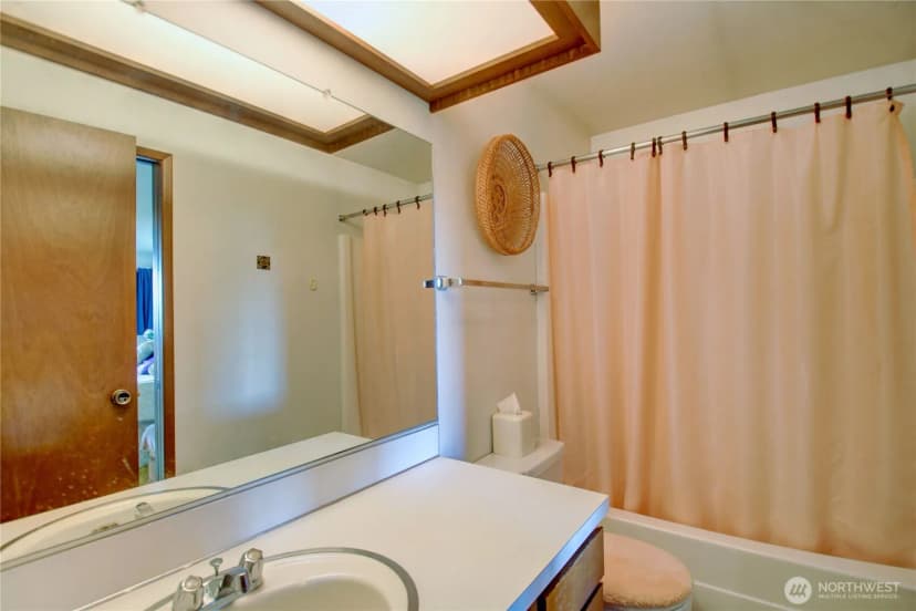 Property photo for 1 Lake Louise Drive #31, Bellingham photo 24
