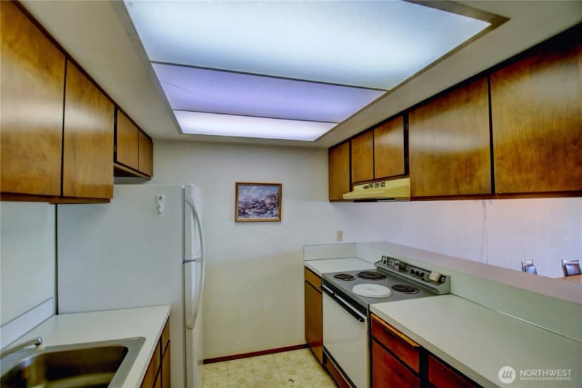 Property photo for 1 Lake Louise Drive #31, Bellingham photo 8