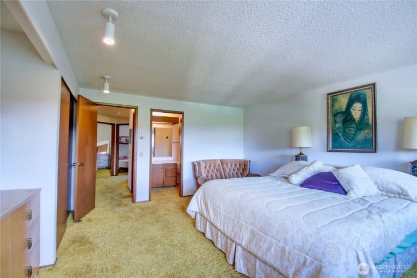 Property photo for 1 Lake Louise Drive #31, Bellingham photo 22