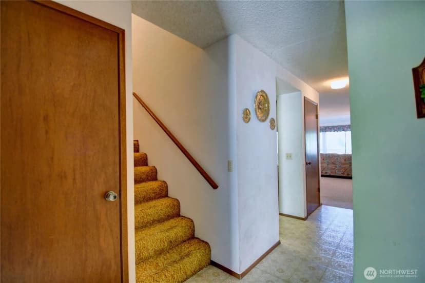 Property photo for 1 Lake Louise Drive #31, Bellingham photo 6