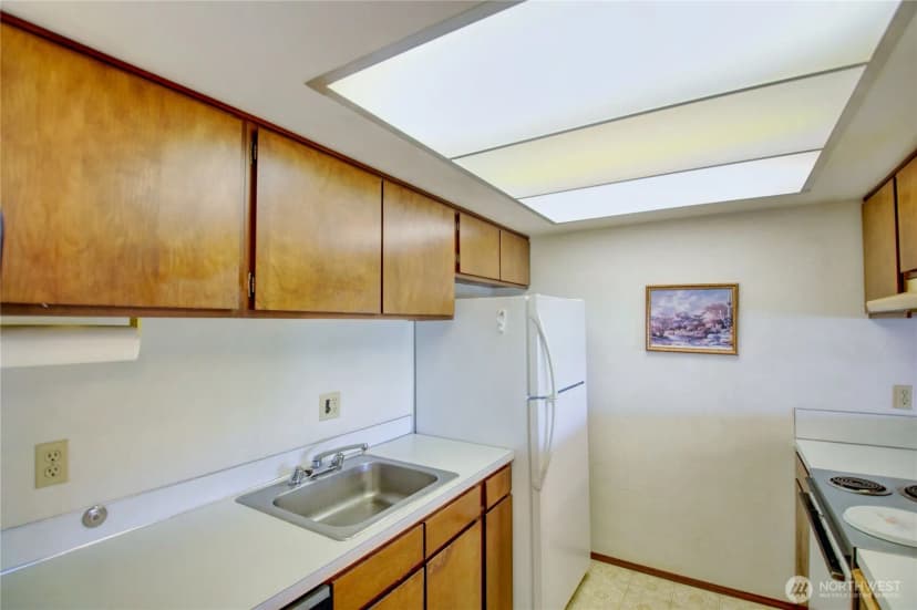 Property photo for 1 Lake Louise Drive #31, Bellingham photo 7