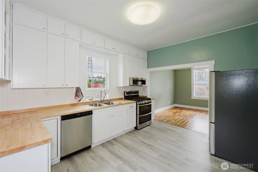 Property photo for 1209 Pacific Avenue, Bremerton photo 11