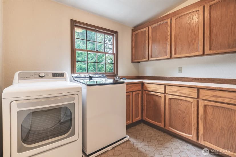 Property photo for 4220 Ne 169th Court, Lake Forest Park photo 22