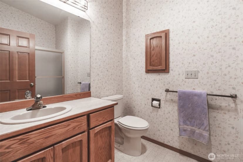 Property photo for 4220 Ne 169th Court, Lake Forest Park photo 21