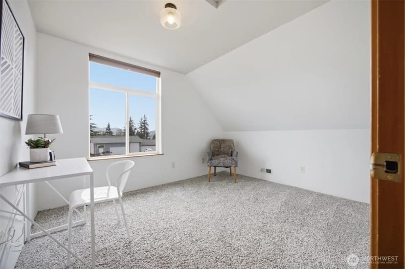 Property photo for 1407 E Illinois Street, Bellingham photo 24