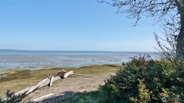 Property photo for 574 Chinook Avenue Se, Ocean Shores photo 3
