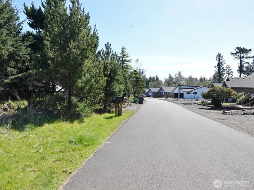 Property photo for 574 Chinook Avenue Se, Ocean Shores photo 16