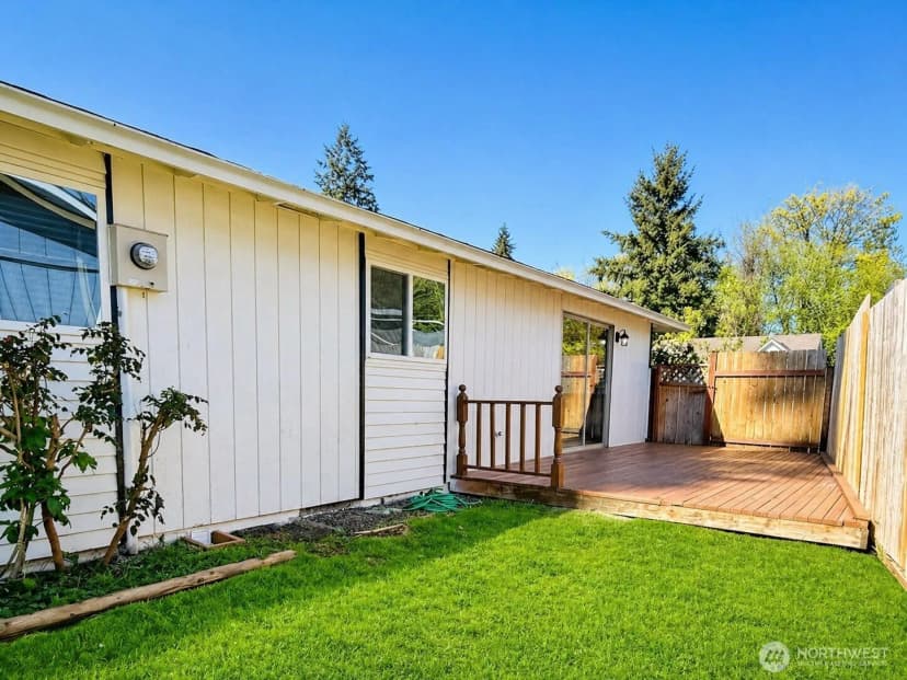 Property photo for 13329 58th Drive Ne, Marysville photo 17