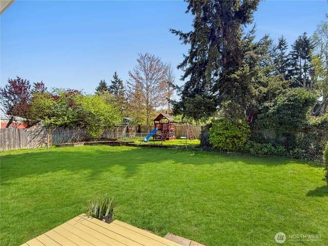 Property photo for 13329 58th Drive Ne, Marysville photo 3