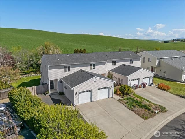 Property photo for 266 Nw Clay Court, Pullman