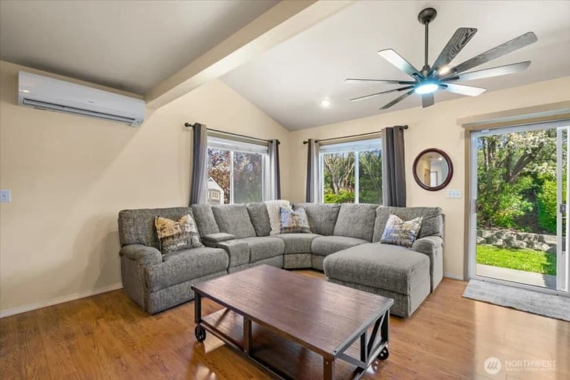 Property photo for 266 Nw Clay Court, Pullman photo 11