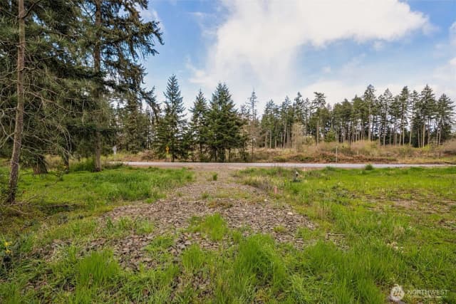 Property photo for 7828 S 288th Street, Roy photo 2