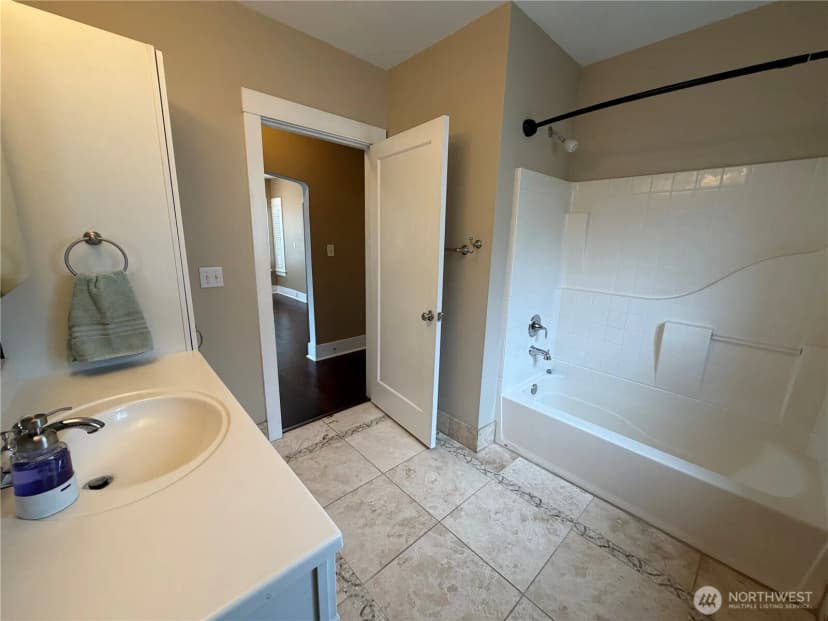 Property photo for 9 H Street Se, Auburn photo 18