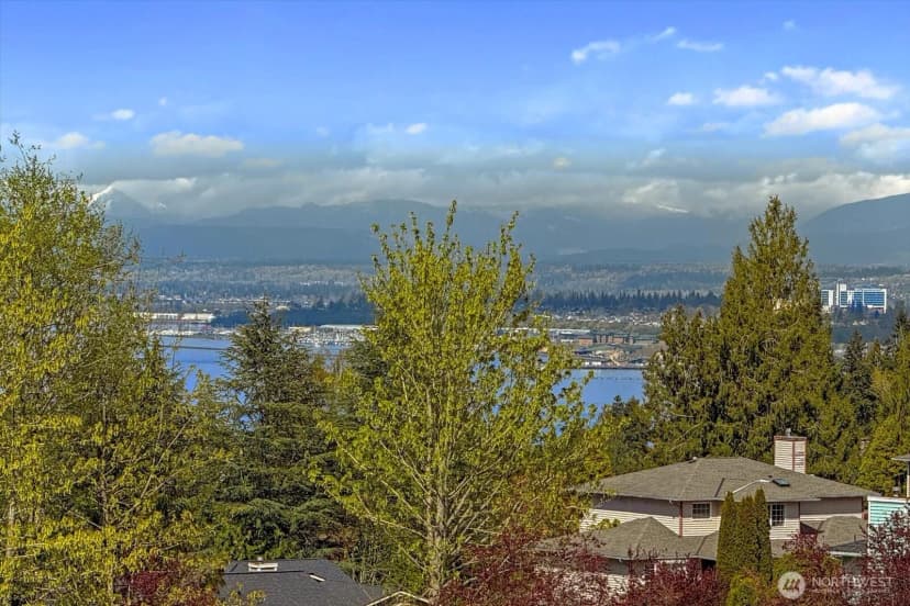 Property photo for 2408 55th Street Sw, Everett photo 25