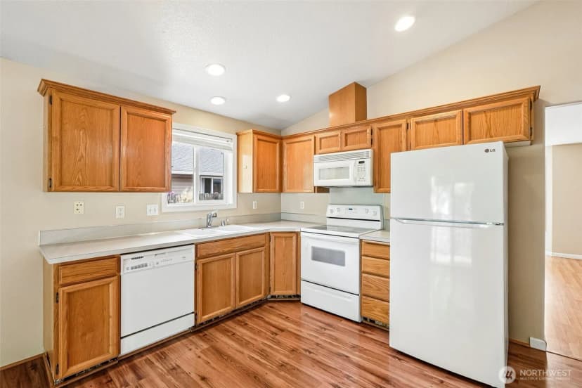 Property photo for 308 Se 9th Street, Battle Ground photo 13