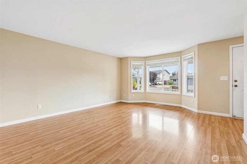 Property photo for 308 Se 9th Street, Battle Ground photo 5
