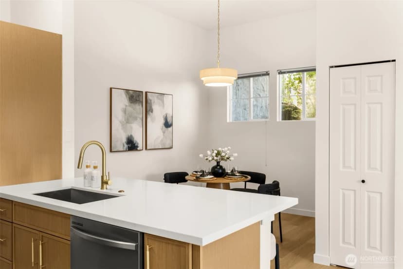 Property photo for 5235 164th Avenue Se #14-1, Bellevue photo 7