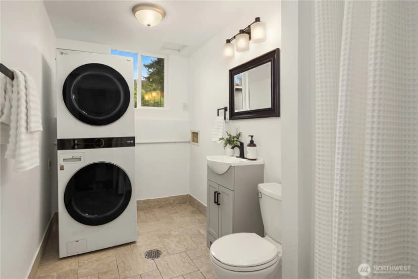 Property photo for 4028 S 175th Street, Sea Tac photo 22