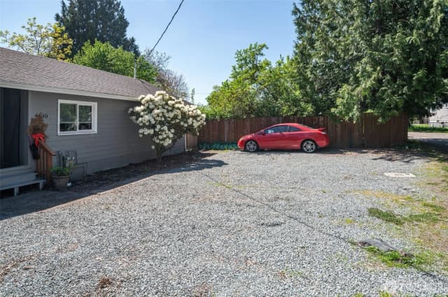 Property photo for 4630 B Street Nw, Auburn photo 3