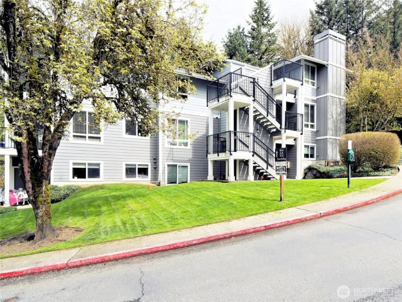Property photo for 12012 Ne 204th Place #c201, Bothell photo 18