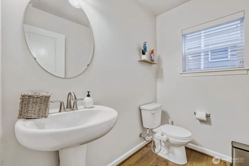 Property photo for 3008 47th Street Se, Everett photo 16