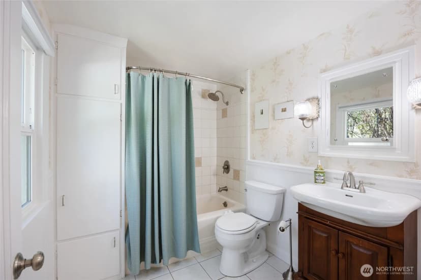 Property photo for 529 Lower Sunnyslope Road, Wenatchee photo 17