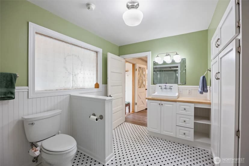 Property photo for 529 Lower Sunnyslope Road, Wenatchee photo 15