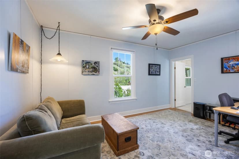 Property photo for 529 Lower Sunnyslope Road, Wenatchee photo 16
