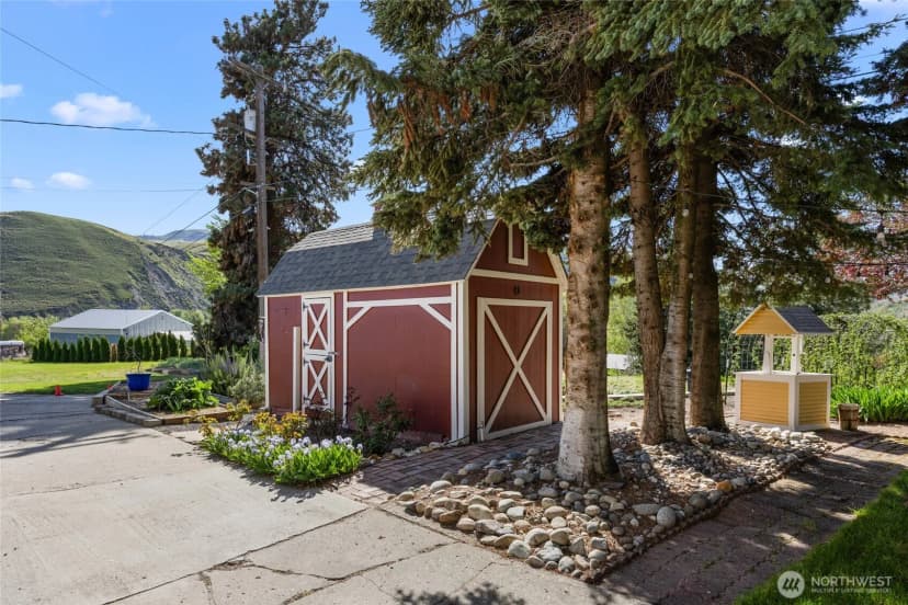 Property photo for 529 Lower Sunnyslope Road, Wenatchee photo 35