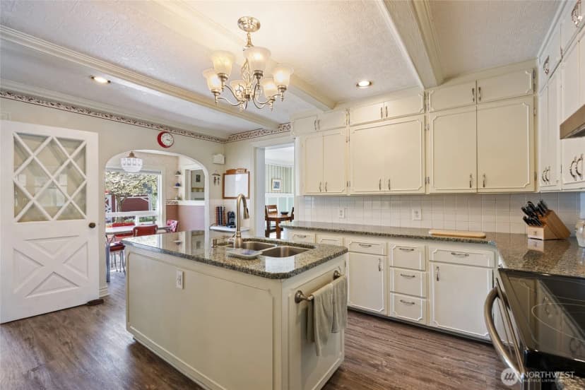 Property photo for 529 Lower Sunnyslope Road, Wenatchee photo 10