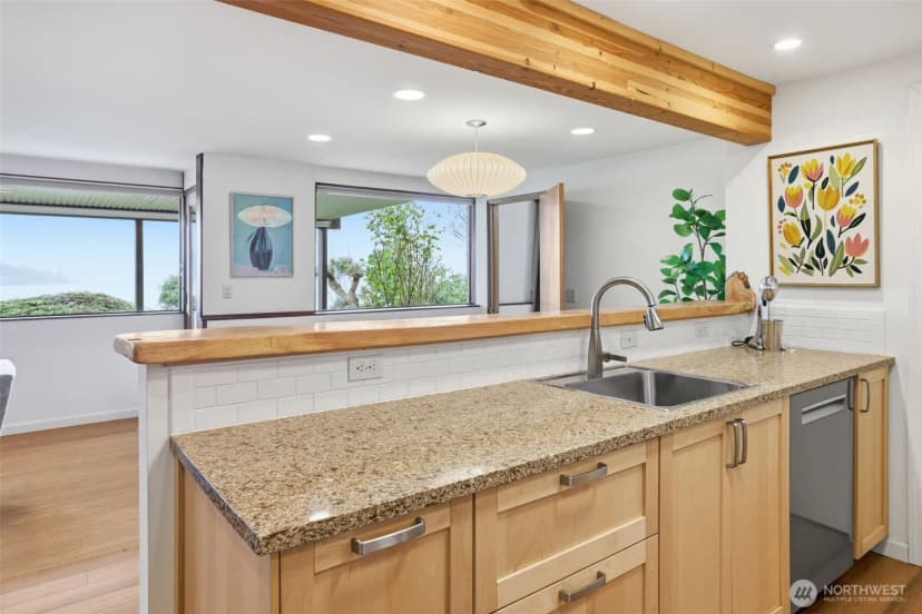 Property photo for 10054 Waters Avenue S, Seattle photo 31