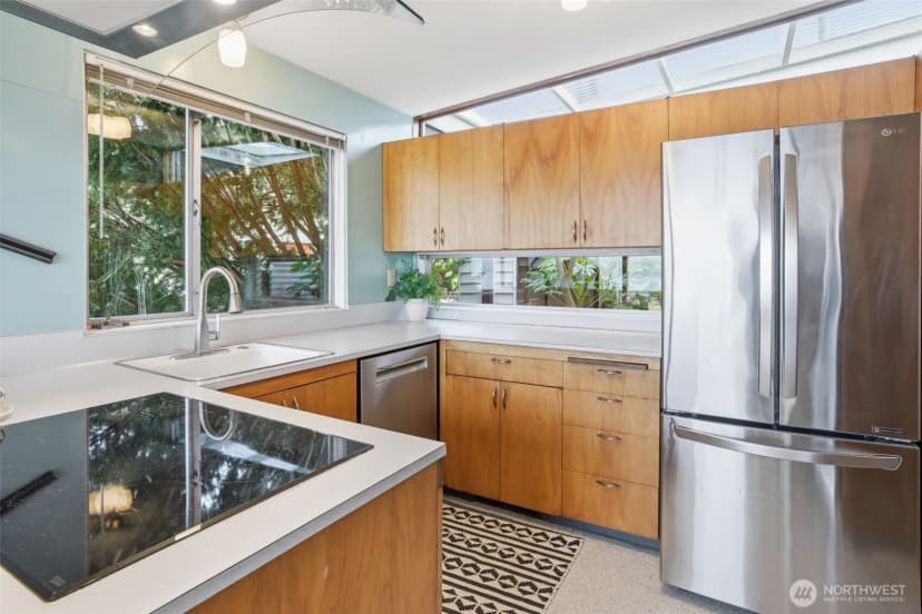 Property photo for 10054 Waters Avenue S, Seattle photo 14