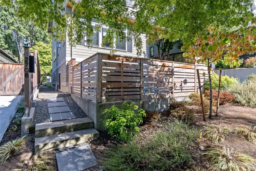 Property photo for 2708 1st Avenue W, Seattle photo 27