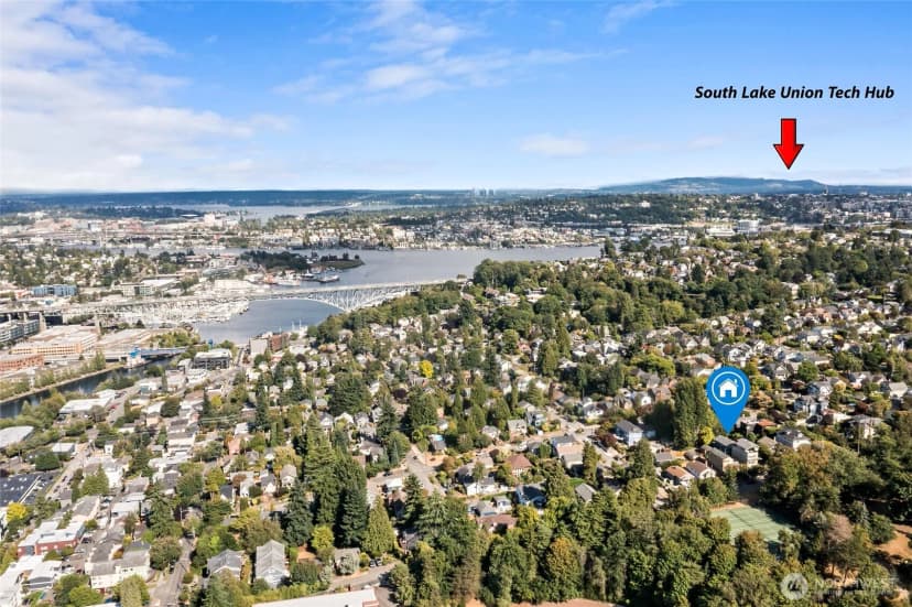 Property photo for 2708 1st Avenue W, Seattle photo 32