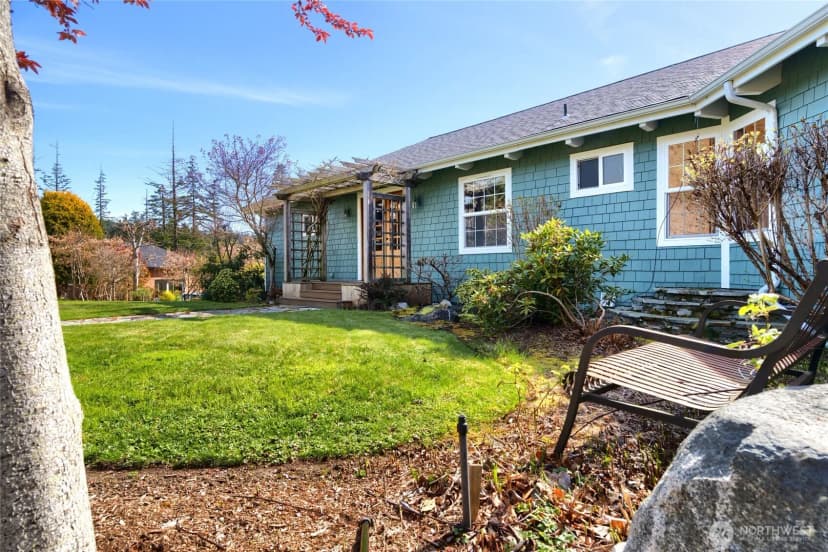 Property photo for 6065 Central Avenue, Anacortes photo 7