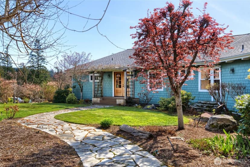 Property photo for 6065 Central Avenue, Anacortes photo 6