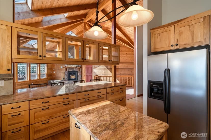 Property photo for 6065 Central Avenue, Anacortes photo 23