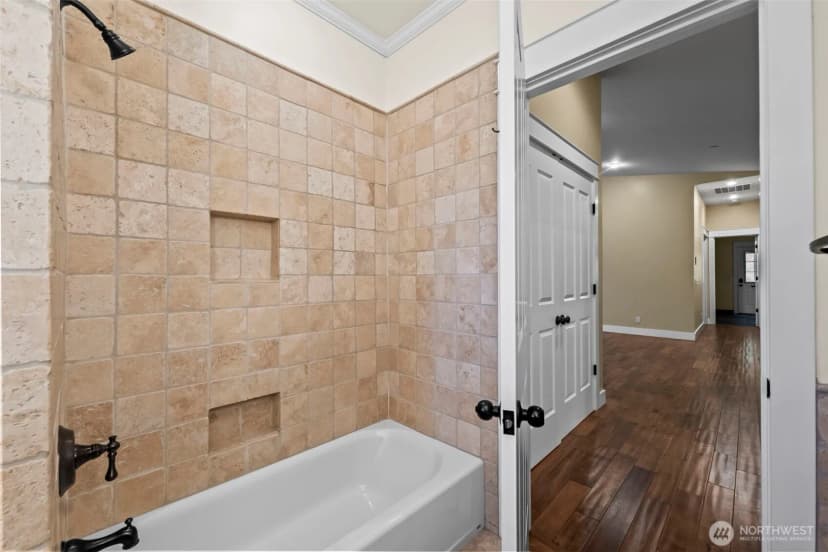 Property photo for 9715 Crescent Valley Drive Nw, Gig Harbor photo 23
