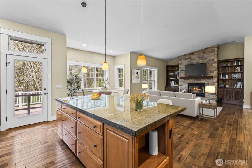 Property photo for 9715 Crescent Valley Drive Nw, Gig Harbor photo 14
