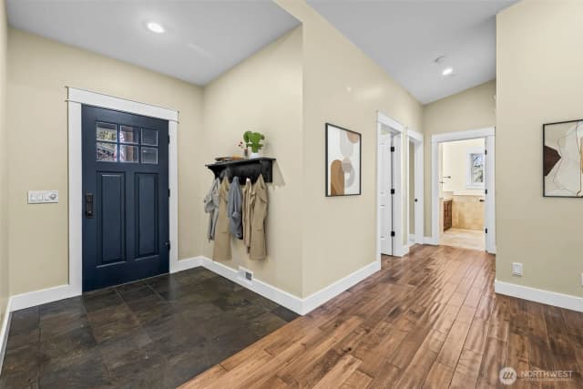 Property photo for 9715 Crescent Valley Drive Nw, Gig Harbor photo 5