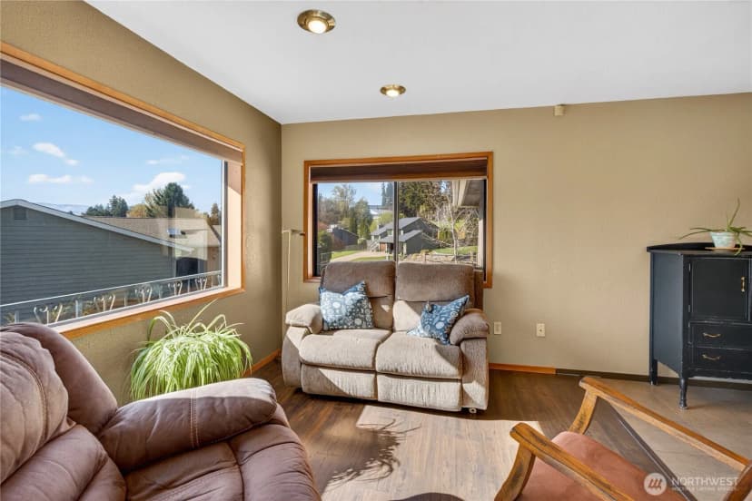 Property photo for 2629 Lemaister Avenue, Wenatchee photo 15