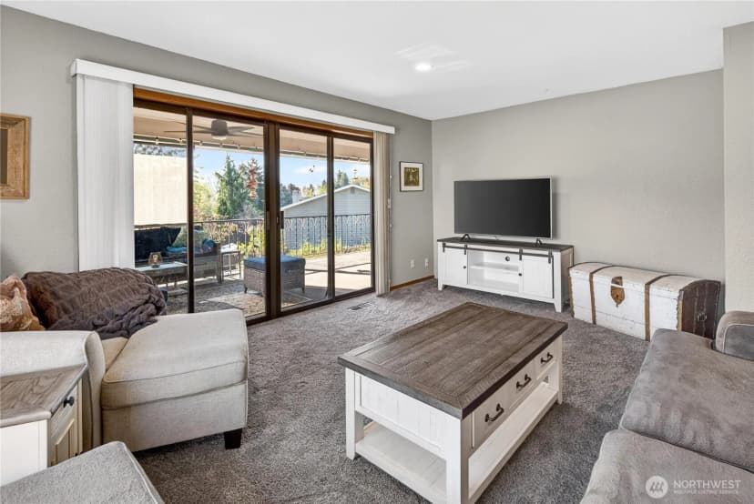 Property photo for 2629 Lemaister Avenue, Wenatchee photo 21