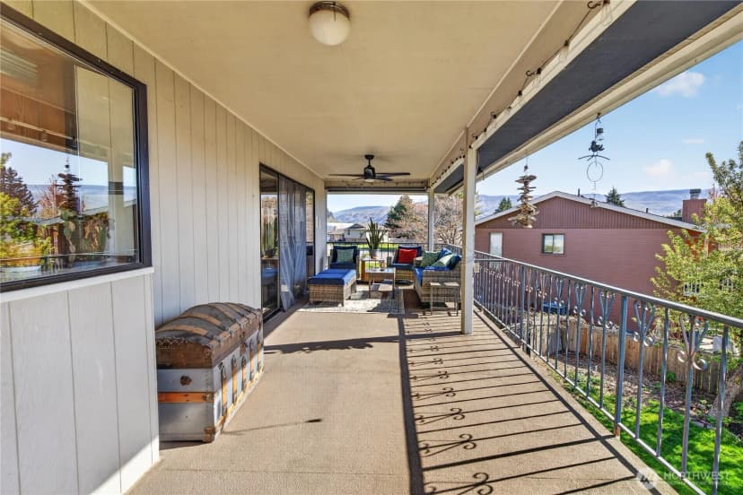 Property photo for 2629 Lemaister Avenue, Wenatchee photo 39