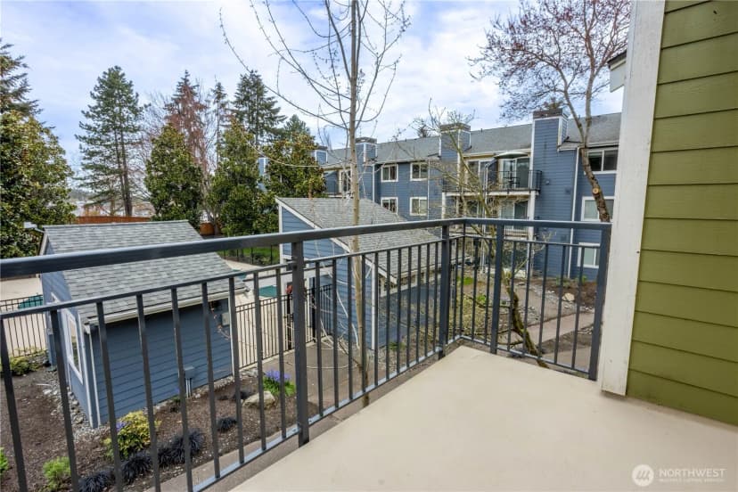 Property photo for 12607 Se 41st Place #h207, Bellevue photo 21
