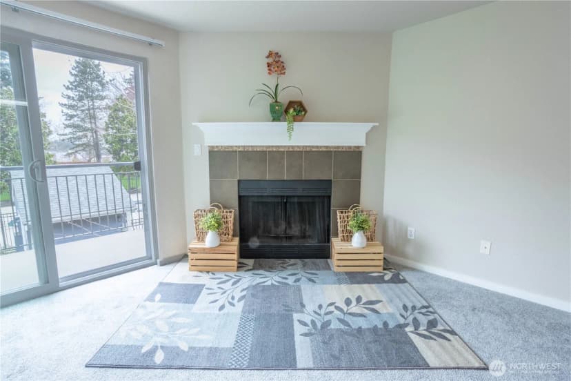 Property photo for 12607 Se 41st Place #h207, Bellevue photo 9