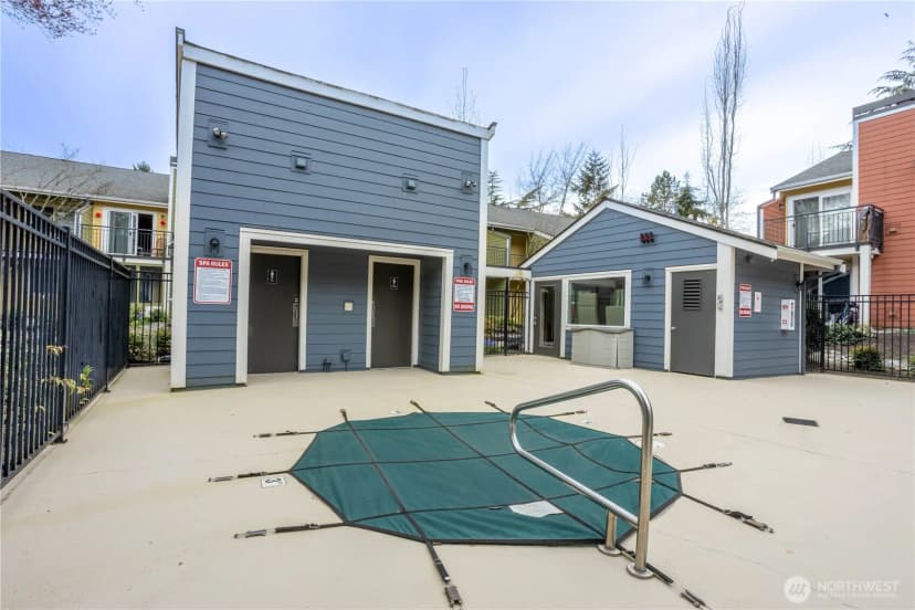 Property photo for 12607 Se 41st Place #h207, Bellevue photo 24