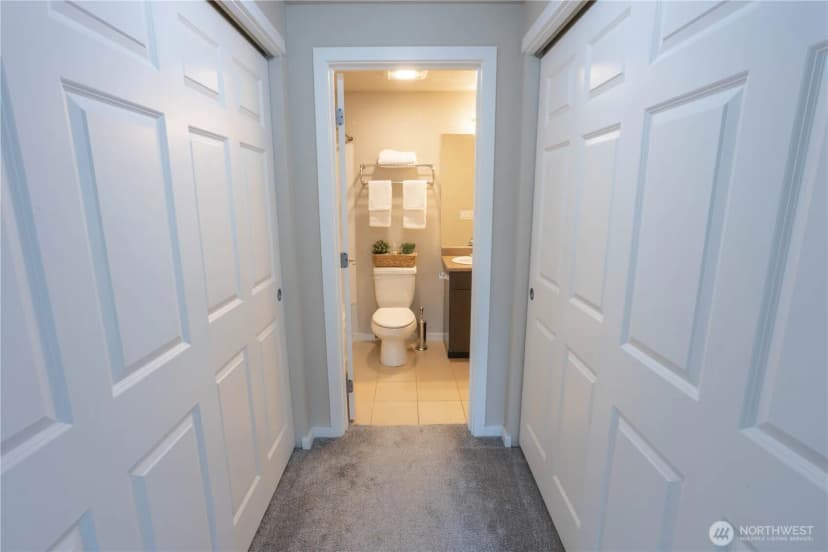 Property photo for 12607 Se 41st Place #h207, Bellevue photo 12