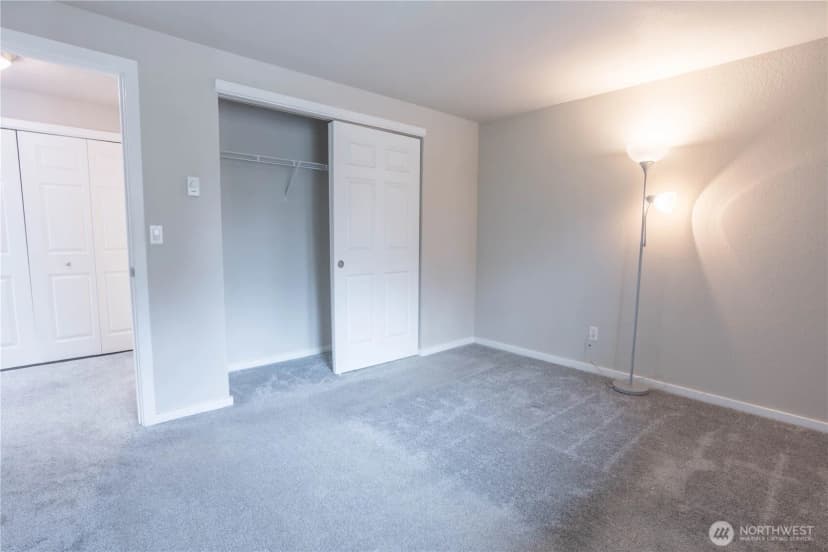 Property photo for 12607 Se 41st Place #h207, Bellevue photo 17