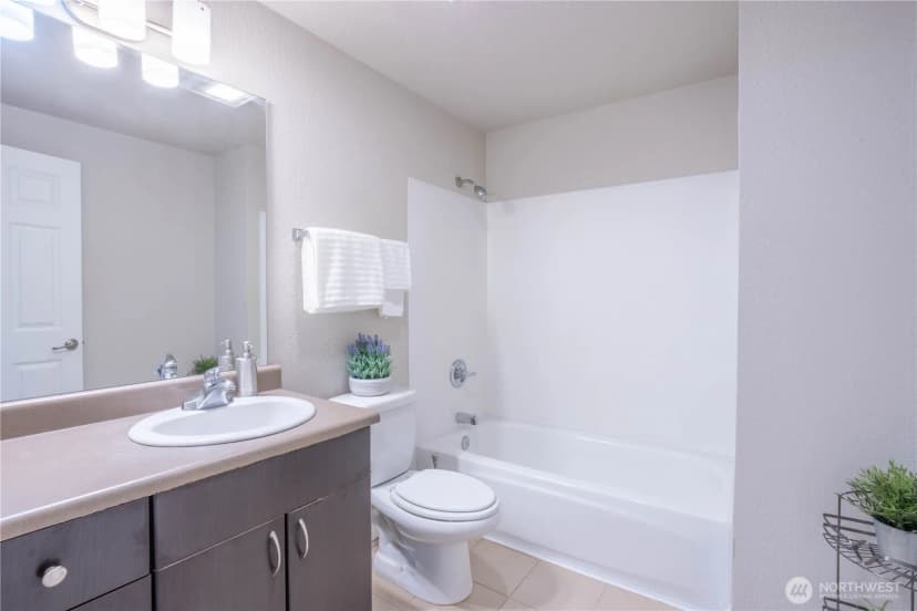 Property photo for 12607 Se 41st Place #h207, Bellevue photo 19