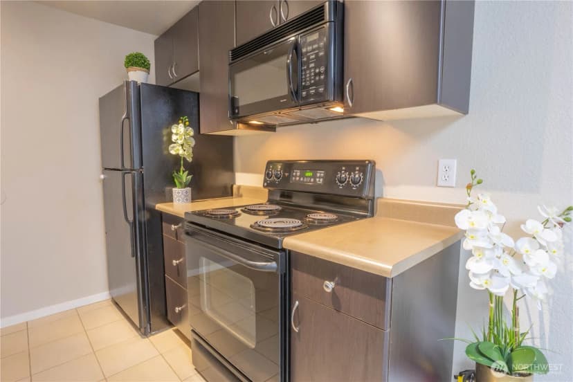 Property photo for 12607 Se 41st Place #h207, Bellevue photo 6